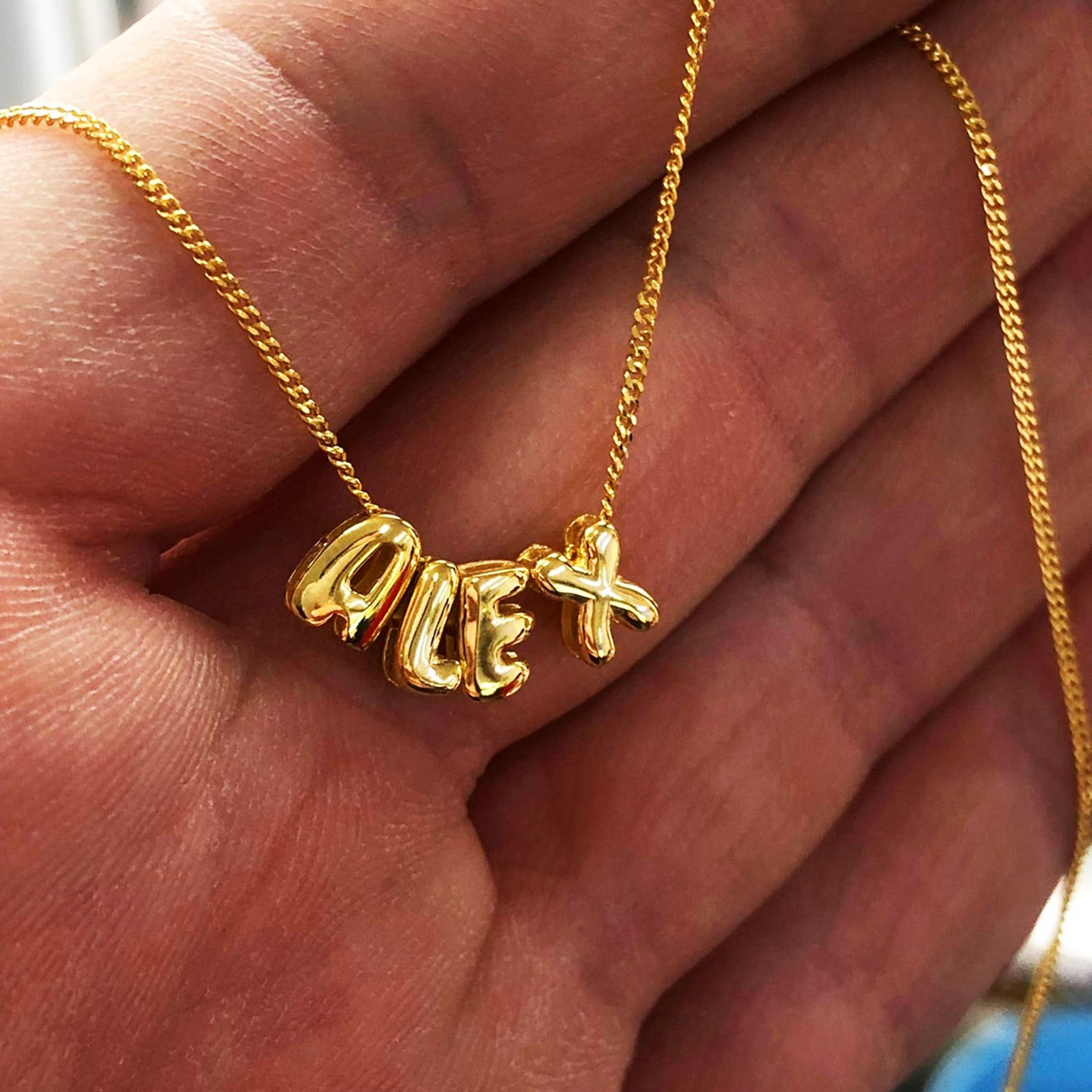 Collar con nombre burbuja