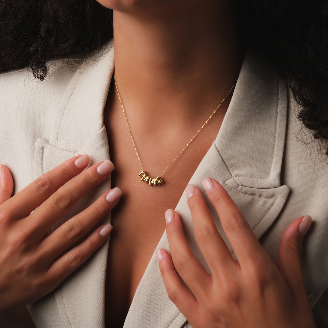Collar con nombre burbuja