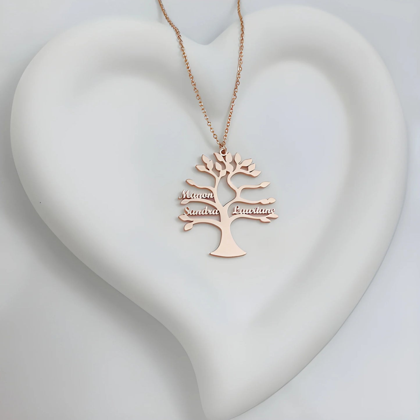 Collar Personalizado Árbol de la Vida con Nombres – Collar Familiar Grabado