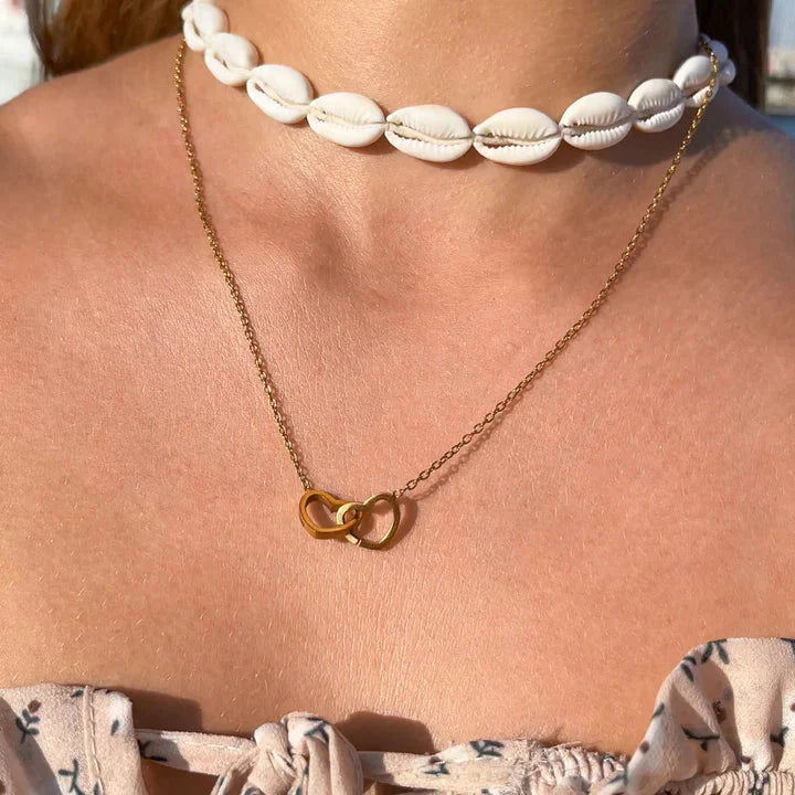 Caja regalo Eternal Rose – Collar con doble corazón grabado